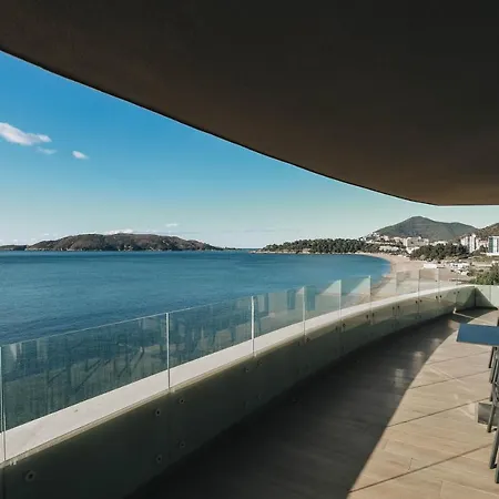 Daire Beachfront Luxury Budva
