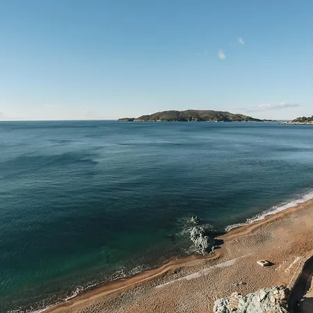 Beachfront Luxury Daire Budva