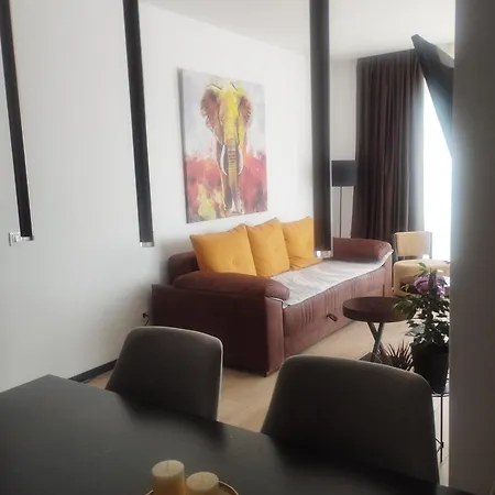 Beachfront Luxury Daire